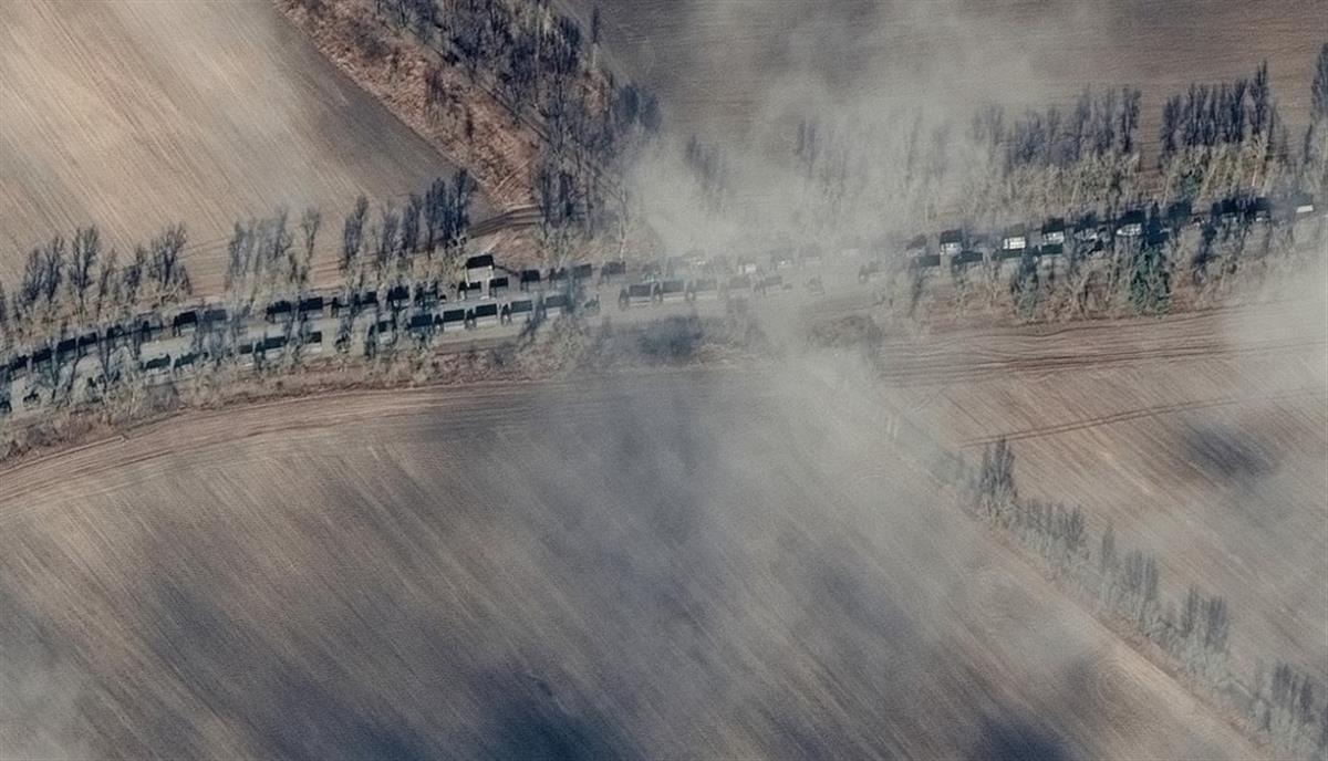 卫星图:大规模俄军向基辅推进